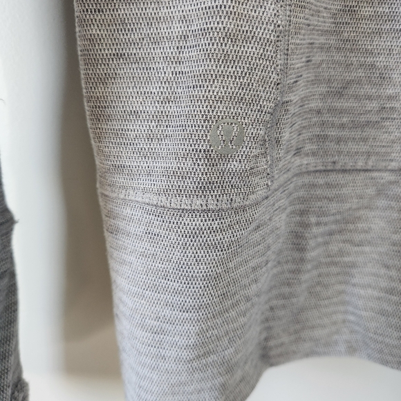 Lululemon In Stride Jacket Gray with White Logo Size 4 - Picture 7 of 9